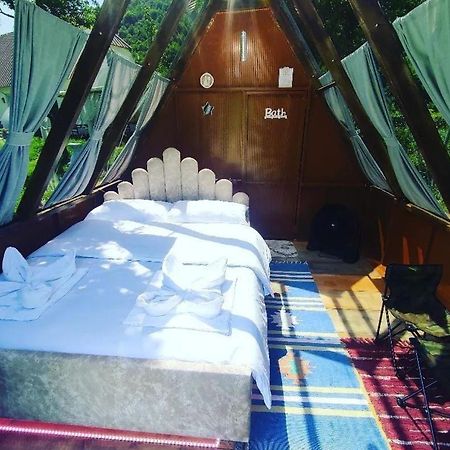 Under Stars House Ξενοδοχείο Vermosh Εξωτερικό φωτογραφία